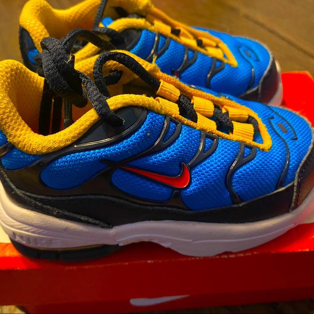 Little air max plus size 5c for toddlers.